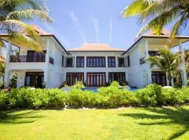 Outstanding Villa In Beach Resort