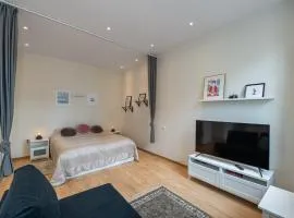 Freedom avenue apartment by Polo Apartments