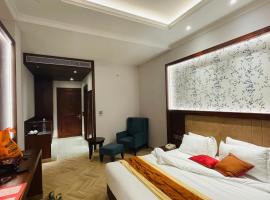 HOTEL ROYAL CHURU，位于Chūru的酒店