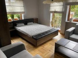 Hostel LUNA，位于马佐夫舍地区明斯克的酒店