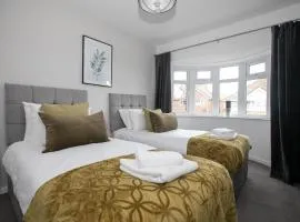Ludlow Drive 3 bed Contractor family Town house in melton Mowbray