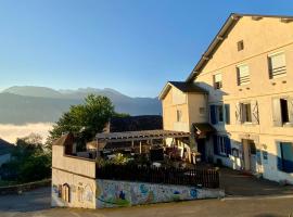 Auberge de Perchades，位于Bilhères en Ossau的酒店