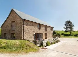 Manor Barn, Blackdown Farm