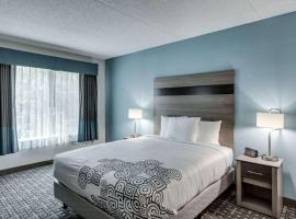 Days Inn & Suites by Wyndham Spokane，位于斯波坎的酒店