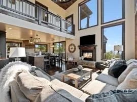 Altitude Adjustment- Panoramic Views, Sleeps 12