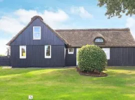 8 person holiday home in Farsø