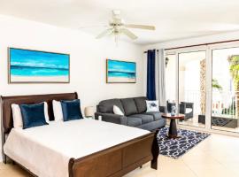 La Vista Azul - Lovely Spacious Condo close to Grace Bay - Free Wi-Fi，位于Turtle Cove的海滩短租房