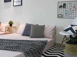 The_Mozy Homestay，位于Tanjong Sepat的度假屋