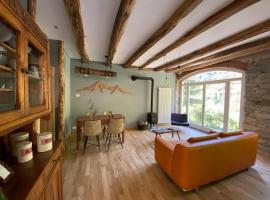 Mountain Cabin Valsesia Appartement Stella，位于瓦拉洛的酒店