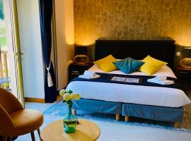 杜穆林瓦雷欢乐酒店，位于波利尼的酒店