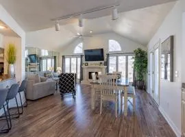 B 32-1 Spacious Villa Close to Pool
