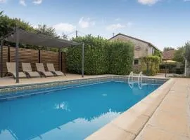 Lovely Home In Nanclars With Kitchen