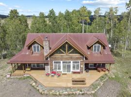 Hughes Ranch - Wilson Mesa, 70 Acres with Views upon Views，位于Placerville的酒店