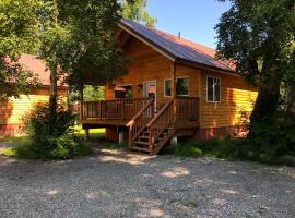 Susitna River Lodging, Backwoods Cabins，位于塔尔基特纳的山林小屋