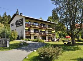 Pension & Apartments Weissbriach，位于魏斯布里阿赫的滑雪度假村
