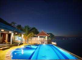Coco Blu Villa，位于新加拉惹的别墅
