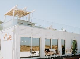 We Surf House，位于菲盖拉-达福什的海滩酒店