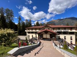 Hotel Derby，位于佛加里达的酒店