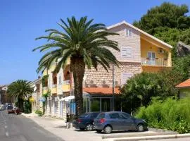 Apartments by the sea Trpanj, Peljesac - 3162