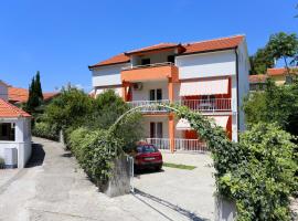 Apartments by the sea Trpanj, Peljesac - 3157，位于特尔帕尼的酒店