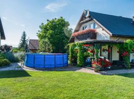 2 Bedroom Amazing Home In Ploskinia，位于Płoskinia的酒店