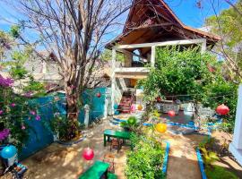 Gili Beach Bum Hostel，位于吉利特拉旺安的酒店