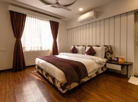 Clubhouse Nami Residency by CheckIn, Ahmedabad，位于艾哈迈达巴德的酒店