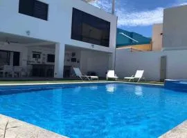 Big House Pool Grill, 4 Bedrooms 12 ppl AC Ocean view TV WIFI