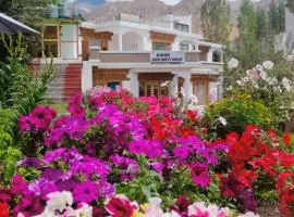 Glacier View Guest House