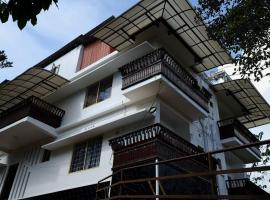 3R Residency Munnar，位于蒙纳的酒店