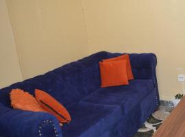 Nikki's place 1BR Thika Road, Ruiru，位于Ruiru泽特计算机学院附近的酒店