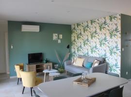 G&icirc;te Rose, S&eacute;jour d&eacute;tente et bien &ecirc;tre en famille avec jacuzzi，位于丰特奈勒孔特的别墅