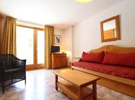 Appartement 6 pers au centre de Lanslevillard-Val Cenis, proche pistes, balcon exposé sud - FR-1-508-107
