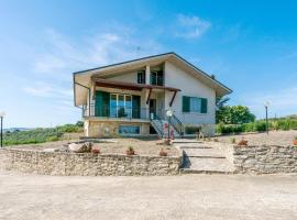 Cozy Home In Montenero Di Bisaccia With House A Panoramic View，位于蒙泰内罗迪比萨恰的度假屋