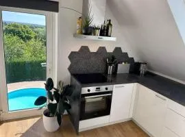 Au cœur de l'Ardenne Bleue - Studio avec piscine