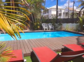 LUXURY MODERN apartment - Excellent location 50m from the beach, restaurants, bars, shops