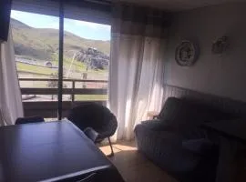 Studio 6 pers. à deux pas des pistes et commerces - Balcon - Parking gratuit - FR-1-602-44