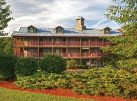 Holiday Inn Club Vacations Oak n Spruce Resort in the Berkshires，位于South Lee的酒店