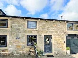 SaltPot Cottage, Cowling- A Unique Yorkshire Home Stay