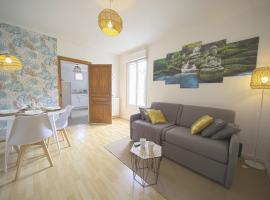 L'Eldorado - By BEST KEYS - Idéal Pros, Couple & Famille - 1 Chambre et 1 Canapé-Lit Convertible - Cosy & Confort - Centre Ville - Netflix & WiFi Fibre - Machine à Café Nespresso - Check-in Autonome - Parking Facile & Gratuit，位于桑斯的酒店