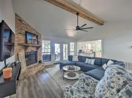 Luxe Lakehouse with Sunset Views on Lake Palestine!