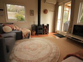 Stoney Creek Cottage，位于Trentham的酒店