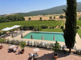 IL COLOMBAIO WINERY & Rooms，位于蒙特里久尼的酒店