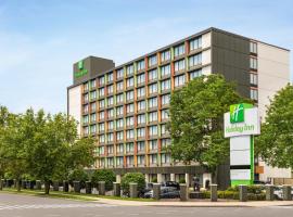 Holiday Inn Boston - Cambridge Area by IHG，位于萨默维尔的酒店