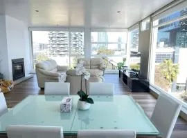 Docklands Luxury Penthouse Right Above The District Docklands