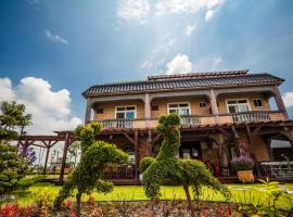 竹园居住宿加早餐旅馆，位于员山乡的酒店