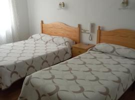 Room in Lodge - Double and single room - Pension Oria 4，位于卢阿尔卡的住宿加早餐旅馆