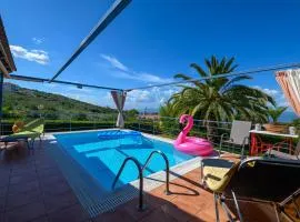 Cozy Small Smart Villa with Private Pool Mikri Mantineia Kalamata