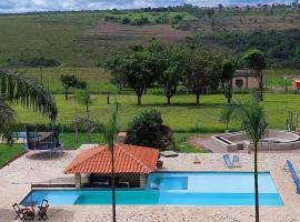 Bangalô com Vista Alpes do Cerrado MDPF，位于Sobradinho的酒店