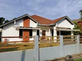 4 bedrooms bungalow within Telok Cempedak vicinity